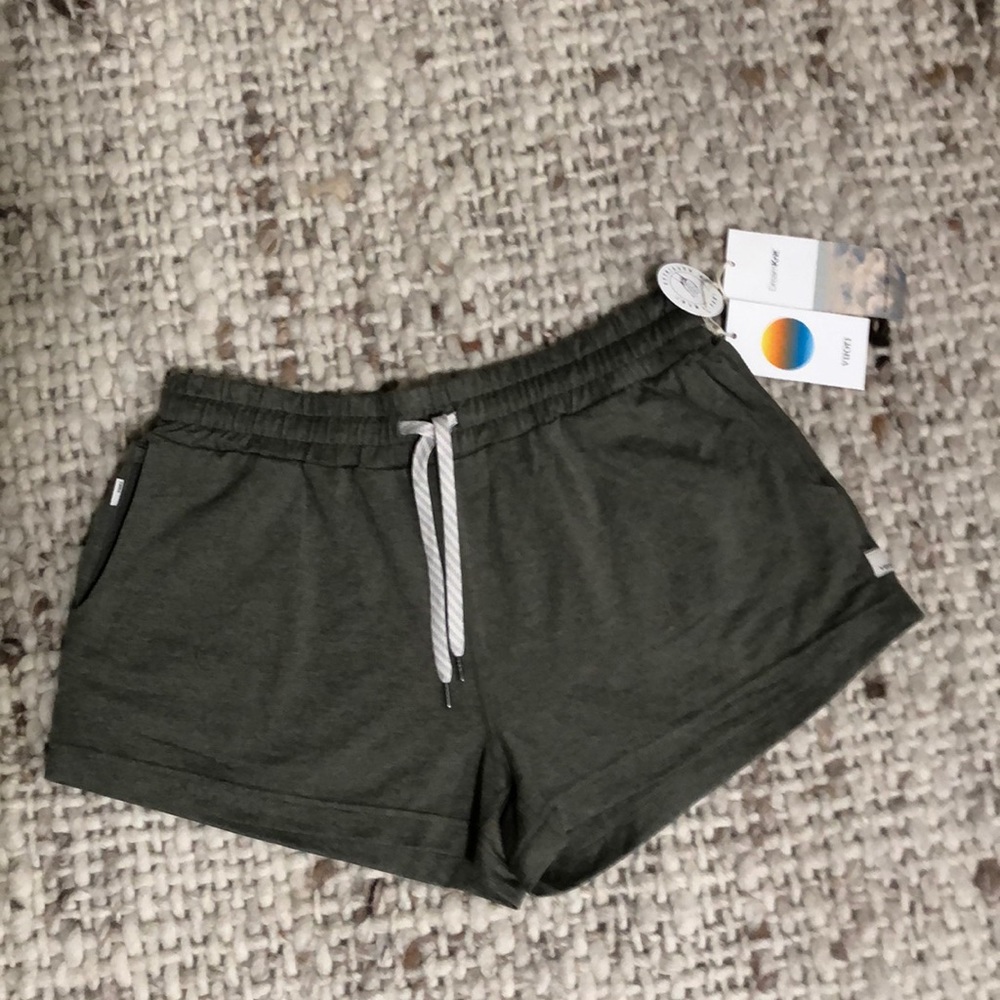 NWT Vuori Dream Knit Shorts